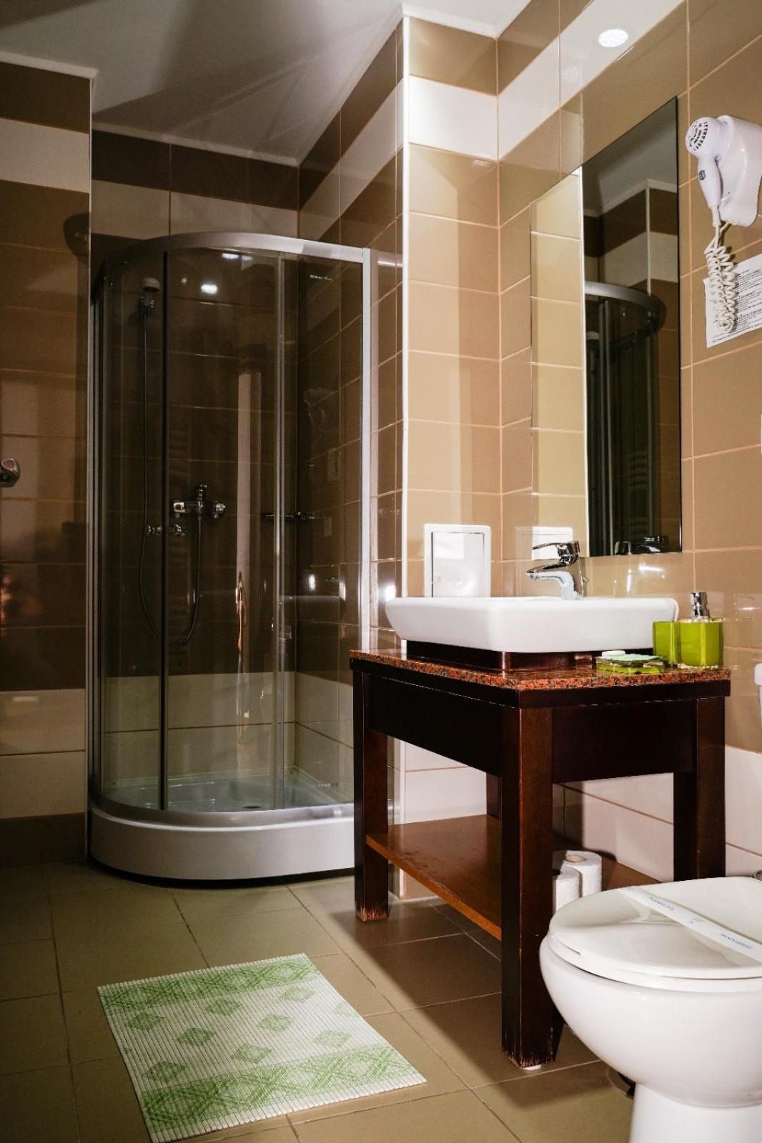 Hotel Criss Bukares Bagian luar foto